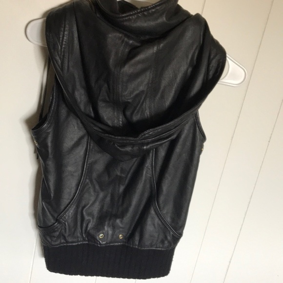 MM Couture hooded genuine leather vest - Picture 5 of 9